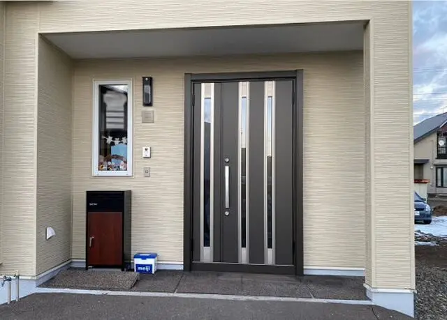 北海道　玄関前まで LIXIL | 玄関まわり | 玄関ドアXE | 施工イメージ